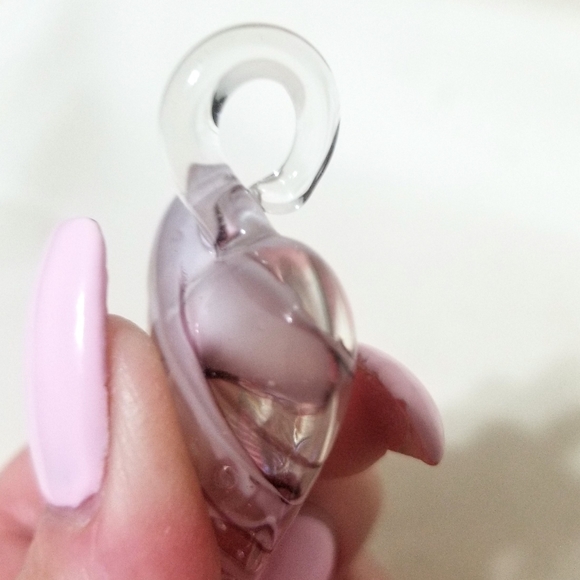 Pink & Purple heart shaped glass pendant - Picture 3 of 3